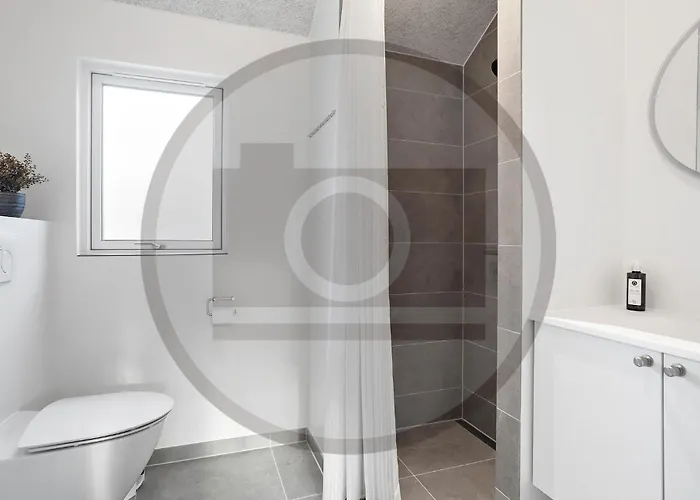 Stunning In With Sauna Hasle